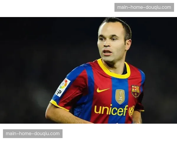 佩德里随队完成部分训练，巴萨中场核心复出在即