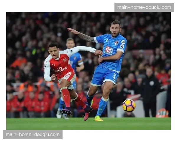 伯恩茅斯用疯狂跑动覆盖绞杀阿森纳中场出球点，西班牙教头德比一边倒